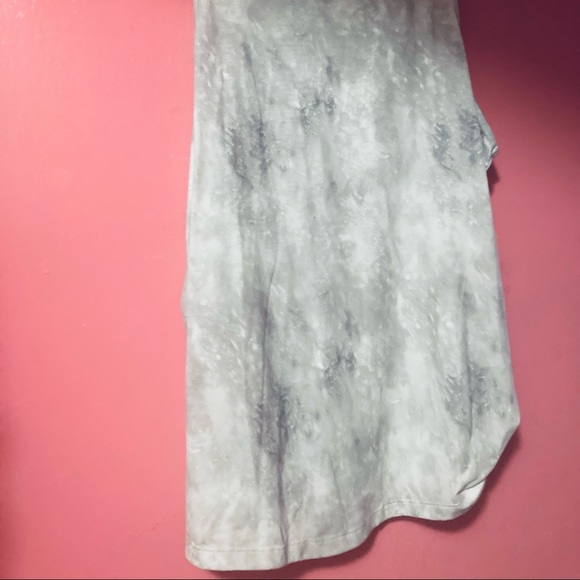 Like New Tie-Dye Tank - Picture 3 of 6